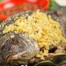 Nasi Ikan Mujaer Kremes