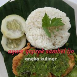 Nasi Ayam Geprek Sb.ijo