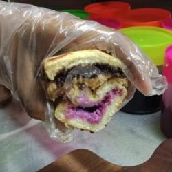 Roti Bakar Atau Kukus Coklat - Taro