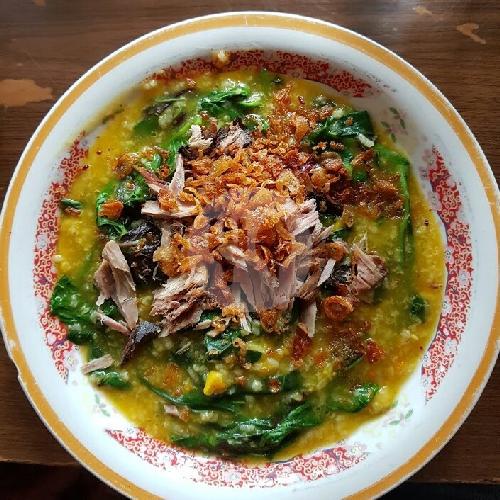 Tante VIKA (Tinutuan & Mi Potong Banjer Tante Vika)