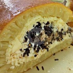 Martabak Kombinasi ( Kacang Coklat Wijen Keju )