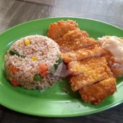 Nasi Goreng Chicken Katsu Saus Black Paper