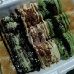 Banana Roll Coklat,greentea,tiramisu