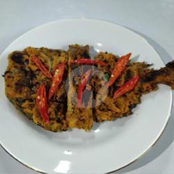 Ikan Bakar Bawal Laut