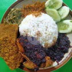 Nasi Bebek Tahu,tempe Bumbu Hitam