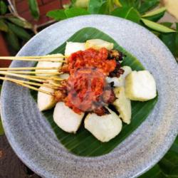 Sate Ayam Plecing  Lontong