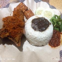 Ayam Bumbu Hitam