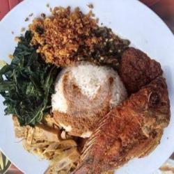 Nasi Ikan Nila Goreng