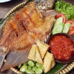 Ikan Gurame Goreng