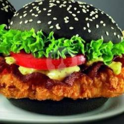 Black Chicken Burger Mozarella