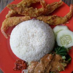 Nasi Pecel Udang Krispi Goreng