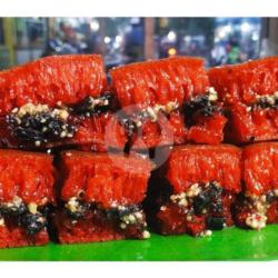 Martabak Manis Red Valvet Kacang Coklat