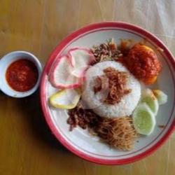 Nasi Uduk Betawi Ayam Tepung