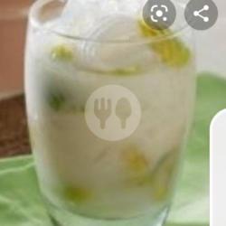 Es Kelapa Avocado Susu