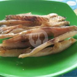 Ikan Asin Nila   Jengkol   Tempe   Tahu   Terong   Kentang   Nasi