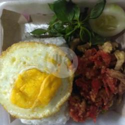 Nasi Usus Geprek   Telur