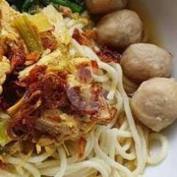 Mie Pangsit Pentol Kerikil