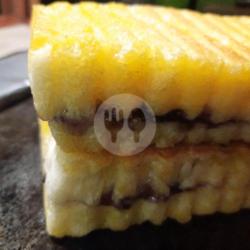 Roti Bakar Keju Susu Dan Selai   Susu