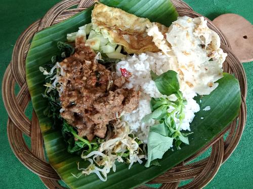 Sego Pecel Dan Kupat Tahu Mbok Sah Gofood