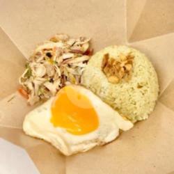 Nasi Bunyo Ayam Suwir Sambal Matah