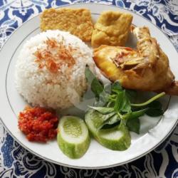 Ayam Goreng Tulang Lunak   Nasi   Tahu Tempe