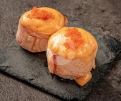 Aburi Salmon Mentai Nigiri (2 Pcs)