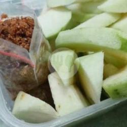 Rujak Jambu Kristal Asin Dan Manis