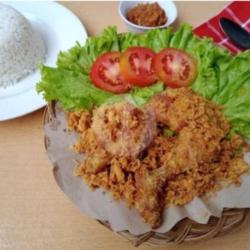 Ayam Kremes Pakek Nasi Sambel Belacan