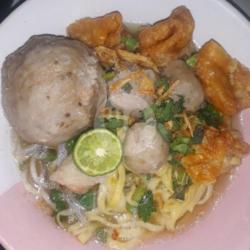 Baso Plus Siomay Pangsit