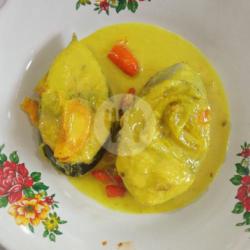 Gulai Kuning Ikan Tuna