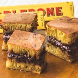 Martabak Jumbo Skippy   Toblerone