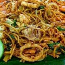 Mie Goreng Cumi