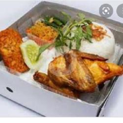 Ayam Goreng Balado Free Es Dingin