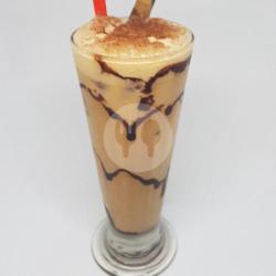 Cappucino Float With Ice Cream