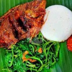 Nasi Ikan Nila Geprek Lengkap