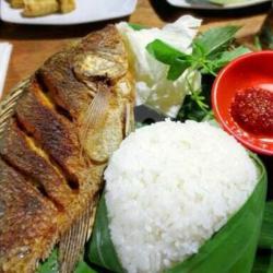 Nasi Timbel Ikan Goreng Sederhana