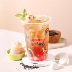 Lychee Tea With Real Fruit: Lychee