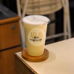 Ice Lychee Mango Smoothies Large