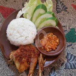 Tepong Ayam Goreng Negeri   Es Teh