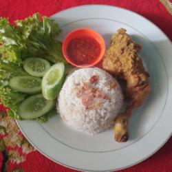 Nasi Uduk Ayam Kremes Spesial