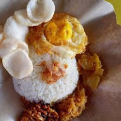 Nasi Uduk Lauk Telor Ceplok, Tempe Orek,bihun Goreng,sambal Free Kerupuk