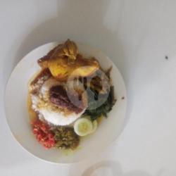 Nasi Ayam Gulai Dada