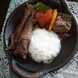 Nasi Gudeg Paha Kampung