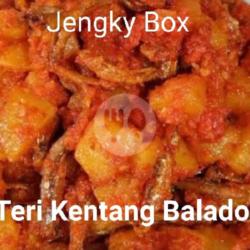 Teri Kentang Balado Medium