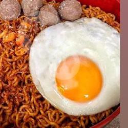 Mie Goreng Toping Lengkap Istimewa