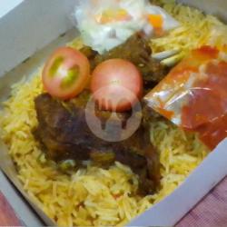 Nasi Kebuli Daging Kambing Porsi Kotak