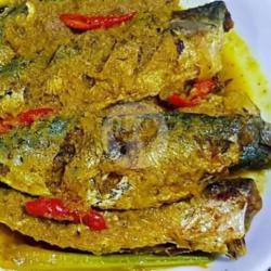 Ikan Laut Bumbu Rempah   Nasi