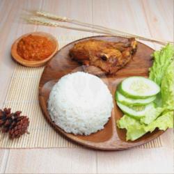 Nasi Ayam Tulang Lunak