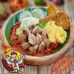 Bakwan Bakso Telur Penyet Sambal Cadas