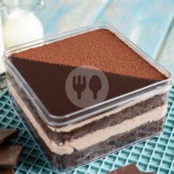 Cake Box Chocolate Mousse